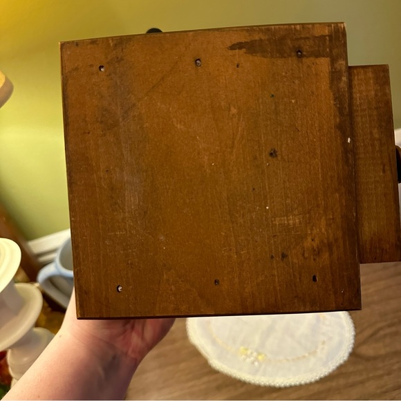 Vintage Coffee Grinder W. H. Co. Cast Iron Wood Dovetail With Pull Out Drawer - Picture 10 of 12